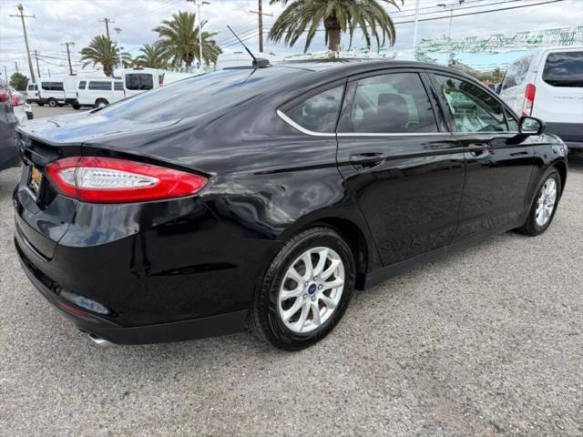 2016 Ford Fusion S