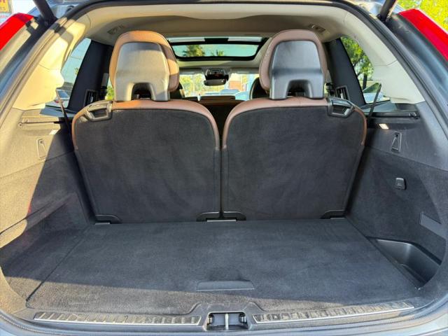 2019 Volvo XC90 T6 Momentum