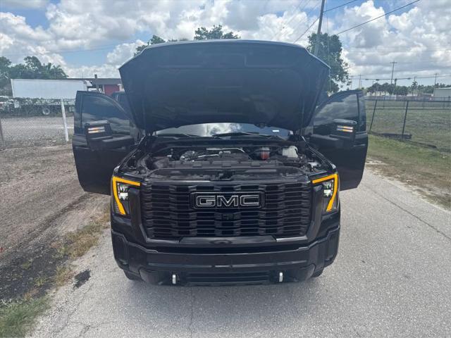 2025 GMC Sierra 2500HD 4WD Crew Cab Standard Bed Denali