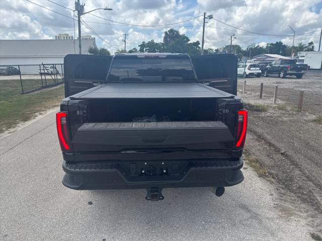 2025 GMC Sierra 2500HD 4WD Crew Cab Standard Bed Denali