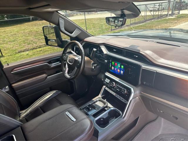 2025 GMC Sierra 2500HD 4WD Crew Cab Standard Bed Denali