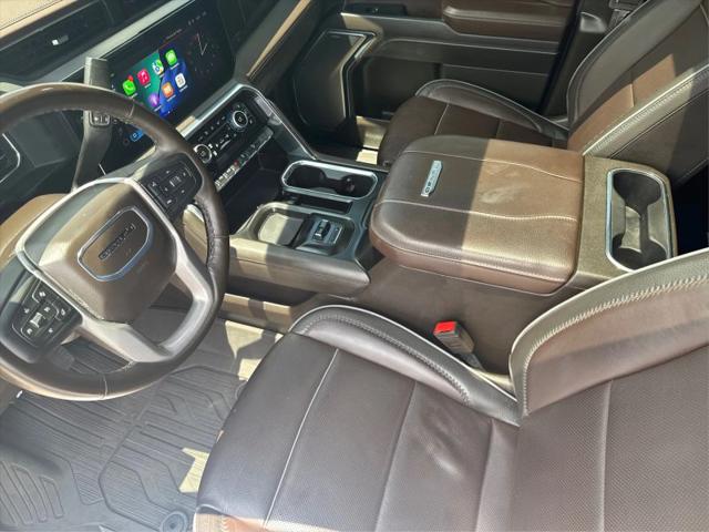 2025 GMC Sierra 2500HD 4WD Crew Cab Standard Bed Denali