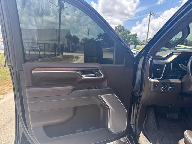 2025 GMC Sierra 2500HD 4WD Crew Cab Standard Bed Denali