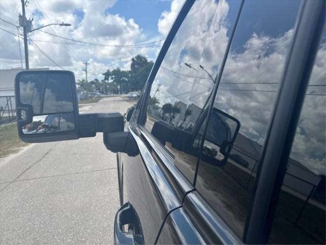 2025 GMC Sierra 2500HD 4WD Crew Cab Standard Bed Denali