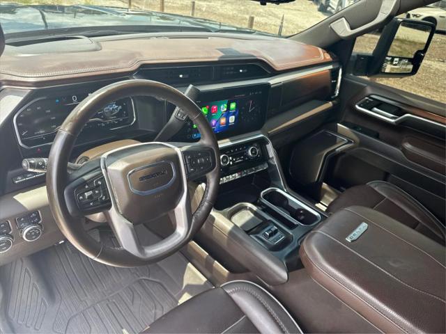 2025 GMC Sierra 2500HD 4WD Crew Cab Standard Bed Denali