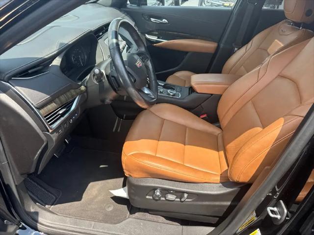 2020 Cadillac XT4 AWD Sport