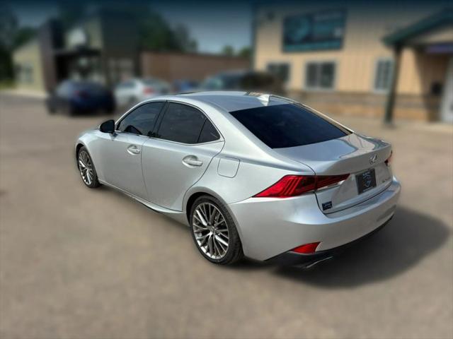2017 Lexus IS 200t 200t