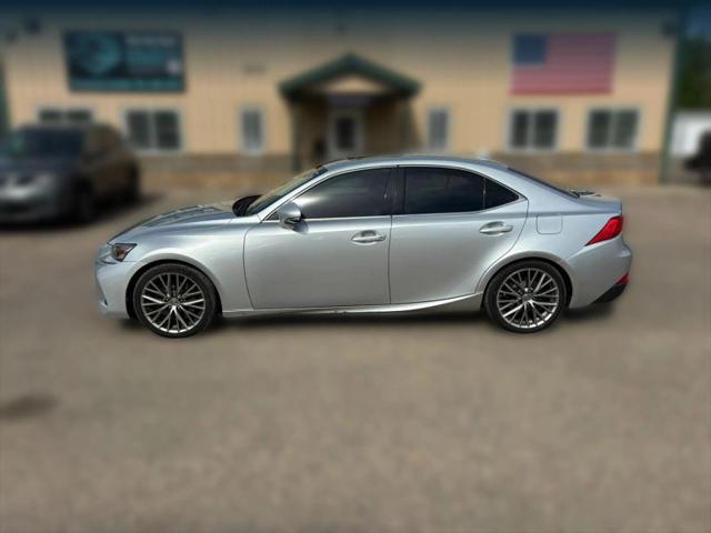 2017 Lexus IS 200t 200t