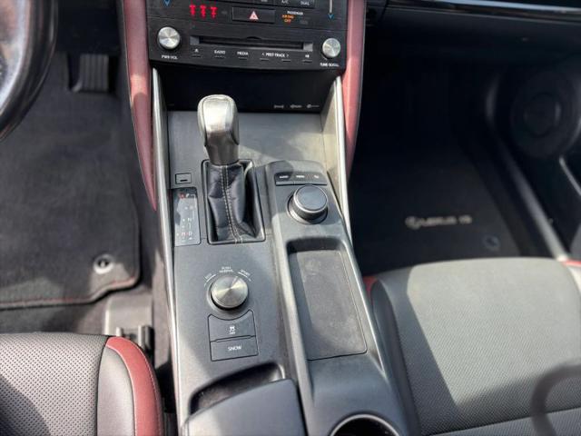 2017 Lexus IS 200t 200t