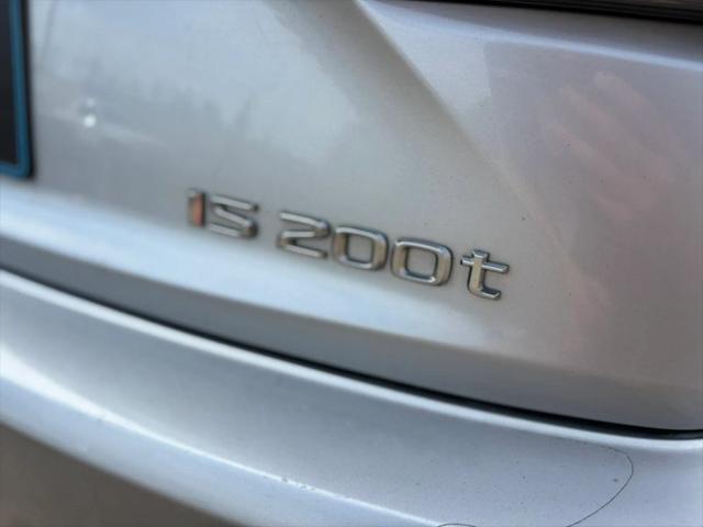 2017 Lexus IS 200t 200t