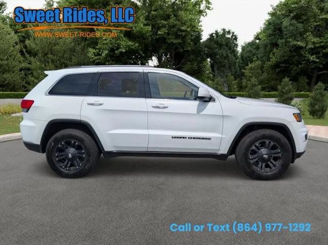 2017 Jeep Grand Cherokee Laredo 4x2