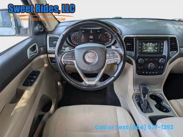 2017 Jeep Grand Cherokee Laredo 4x2