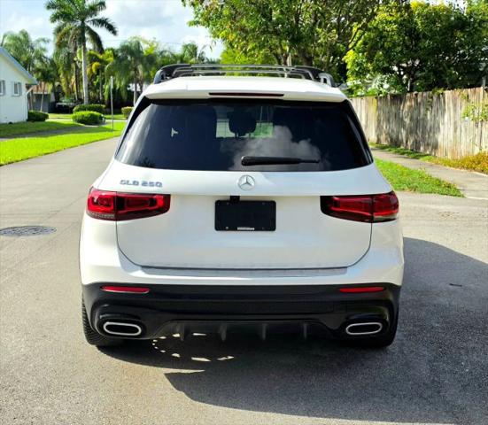 2021 Mercedes-Benz GLB 250