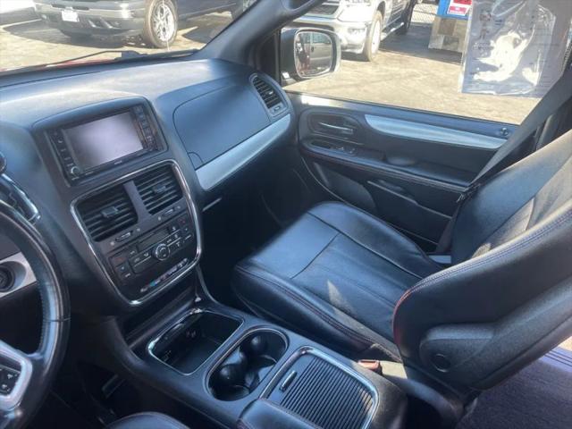 2016 Dodge Grand Caravan R/T