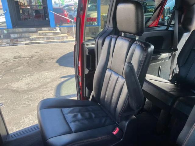 2016 Dodge Grand Caravan R/T