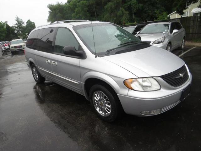 2002 Chrysler Town & Country Limited