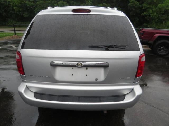 2002 Chrysler Town & Country Limited