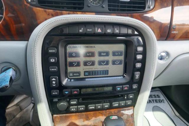2004 Jaguar XJ XJR