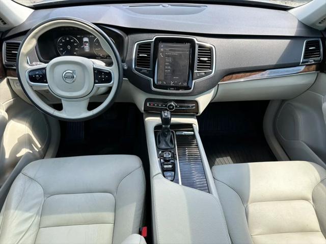 2019 Volvo XC90 T6 Momentum