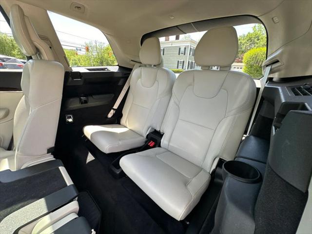 2019 Volvo XC90 T6 Momentum
