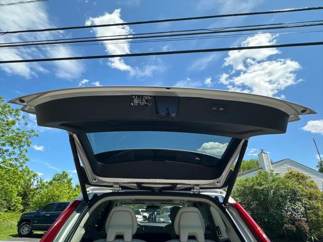 2019 Volvo XC90 T6 Momentum
