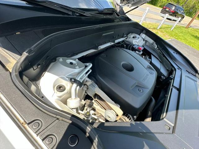 2019 Volvo XC90 T6 Momentum