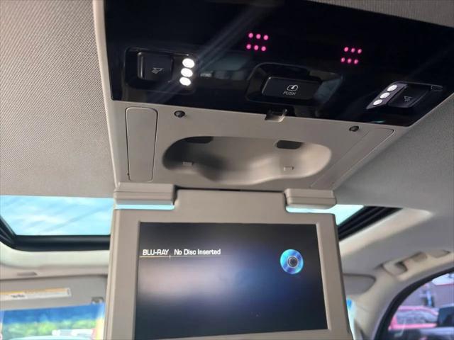 2018 Cadillac Escalade ESV Luxury