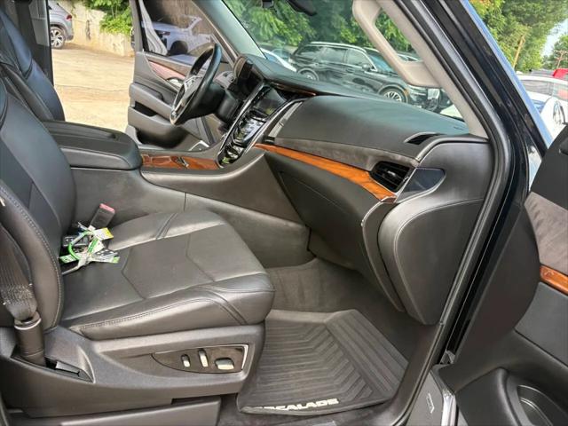 2018 Cadillac Escalade ESV Luxury