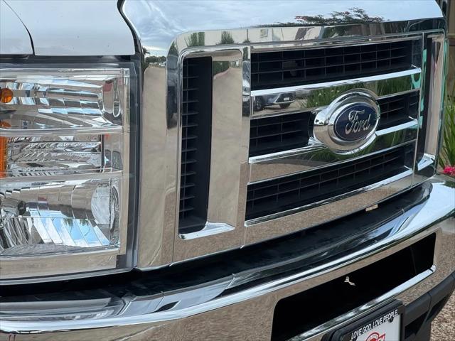 2021 Ford E-350 Cutaway Base