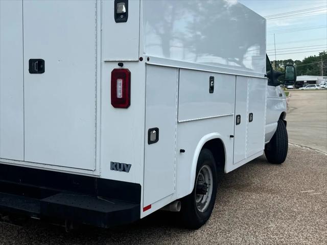 2021 Ford E-350 Cutaway Base