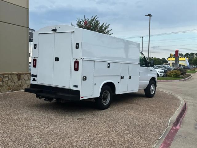 2021 Ford E-350 Cutaway Base