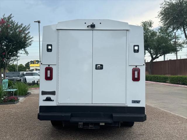 2021 Ford E-350 Cutaway Base