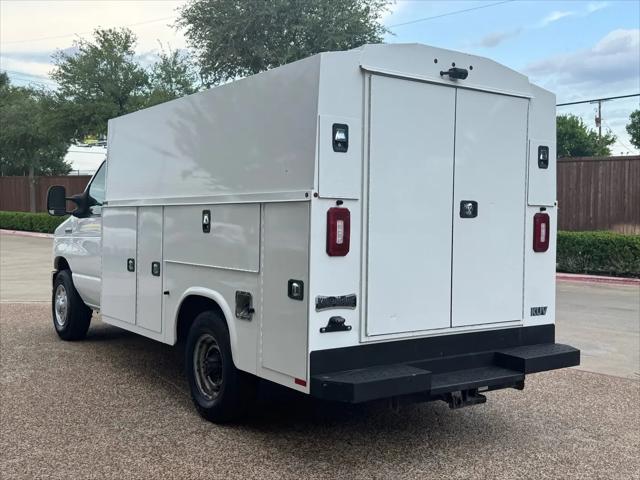 2021 Ford E-350 Cutaway Base