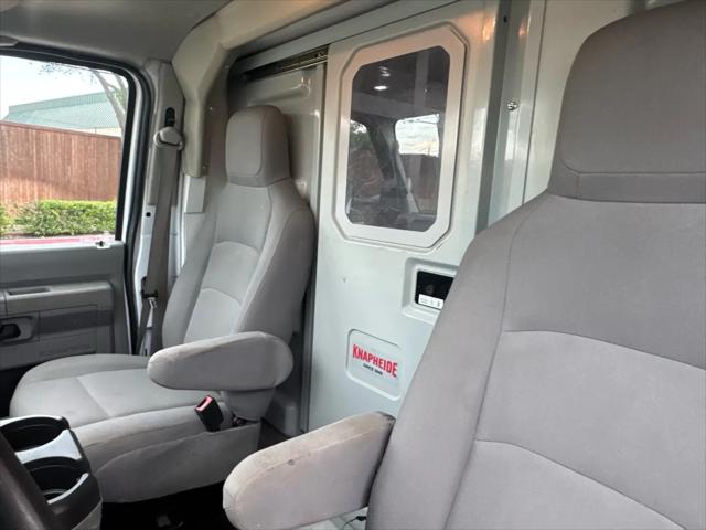 2021 Ford E-350 Cutaway Base