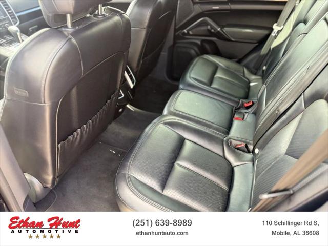 2016 Porsche Cayenne Base