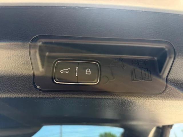 2020 Ford Explorer Base