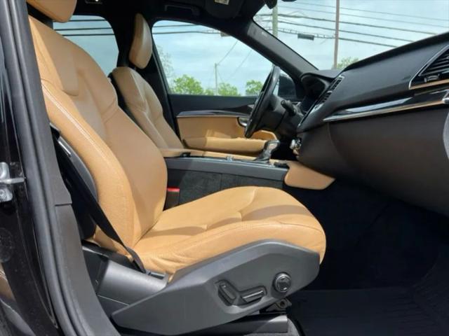 2018 Volvo XC90 T6 Momentum