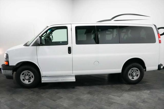 2017 Chevrolet Express LT