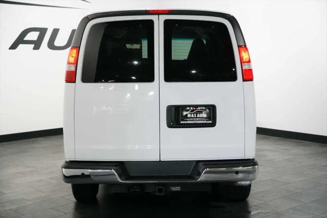 2017 Chevrolet Express LT
