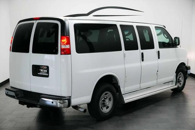 2017 Chevrolet Express LT