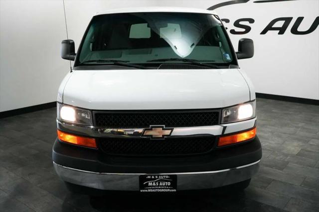 2017 Chevrolet Express LT