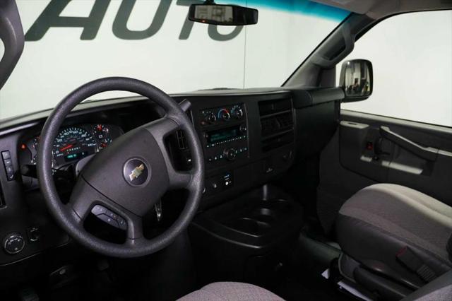 2017 Chevrolet Express LT