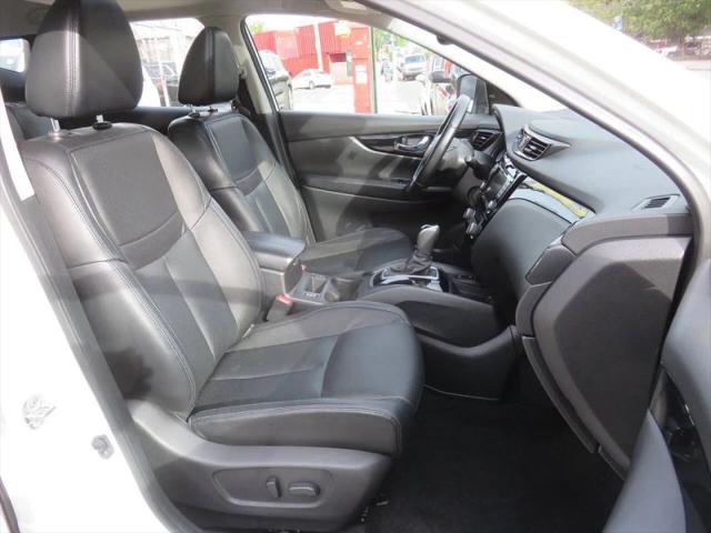 2021 Nissan Rogue Sport SL AWD Xtronic CVT