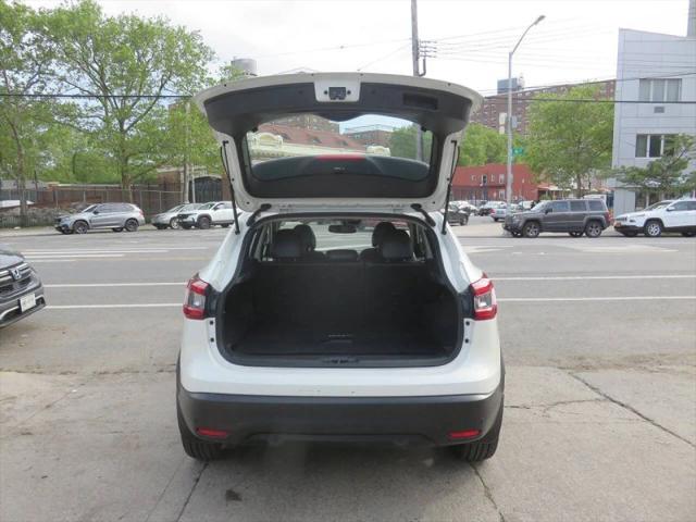 2021 Nissan Rogue Sport SL AWD Xtronic CVT