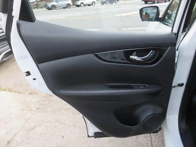 2021 Nissan Rogue Sport SL AWD Xtronic CVT