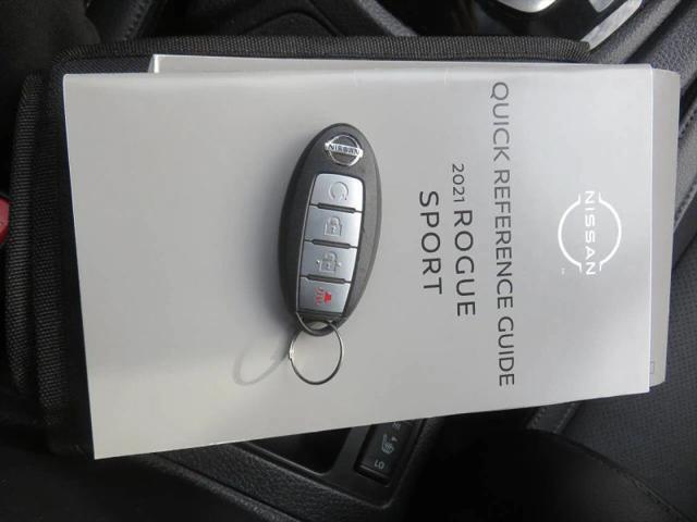 2021 Nissan Rogue Sport SL AWD Xtronic CVT