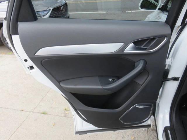 2015 Audi Q3 2.0T Premium Plus