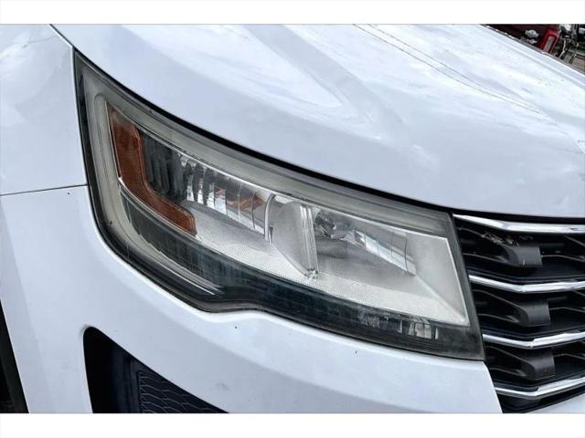 2016 Ford Explorer Base