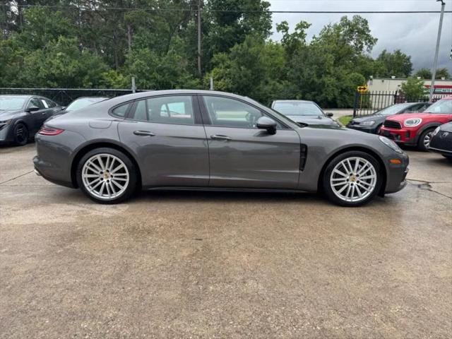 2018 Porsche Panamera 4