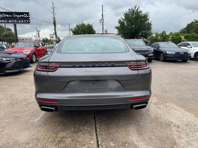 2018 Porsche Panamera 4